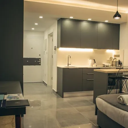 Delightful Studio Flat Close To The Beach With Shared Pool And Balcony In Iskele Cyprus *
